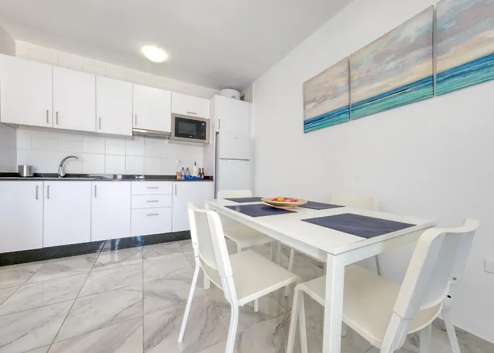 Sun&sea - 30m To The By Lanzarote Apartman *